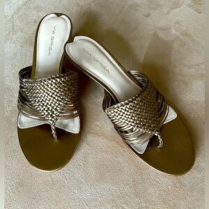 VIA SPIGA HEELED SANDALS SIZE 9 1/2 M